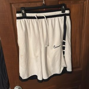 See pictures for appearance and colors